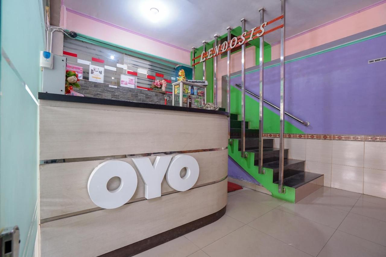 Oyo 1495 Hotel Lendosis Palembang Exteriér fotografie